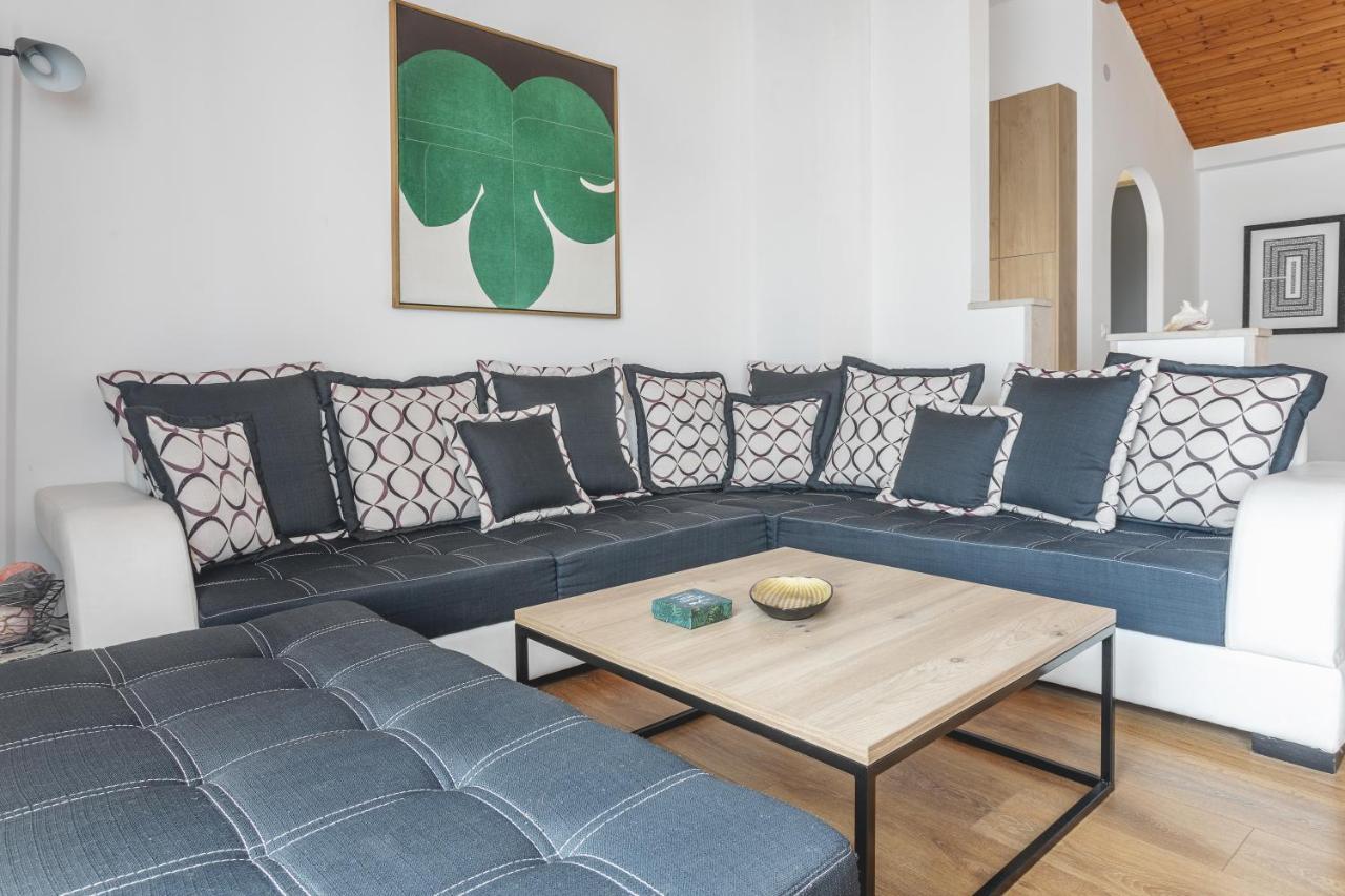 Center Apartment Golden Ray Bol Dış mekan fotoğraf