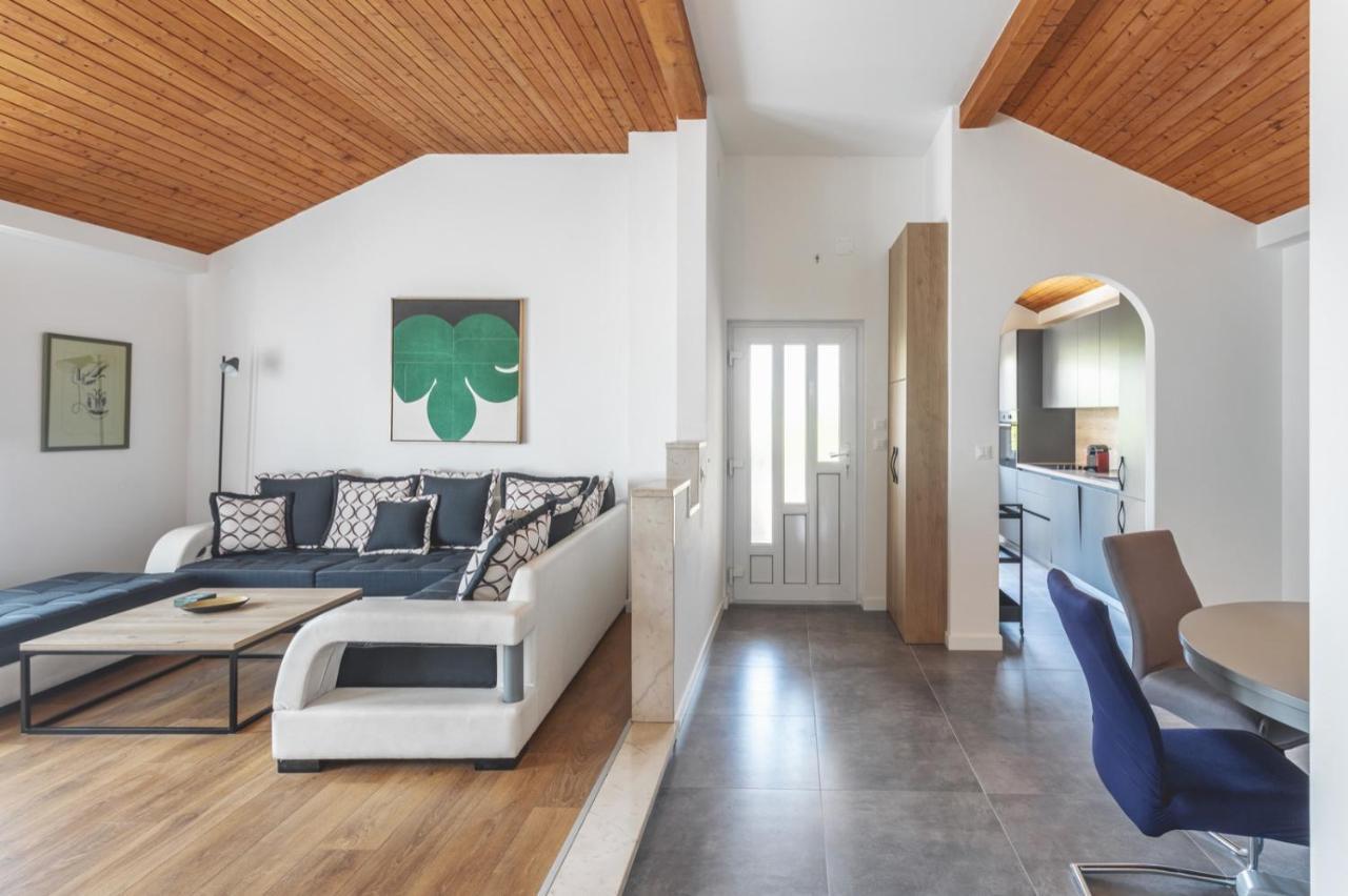 Center Apartment Golden Ray Bol Dış mekan fotoğraf