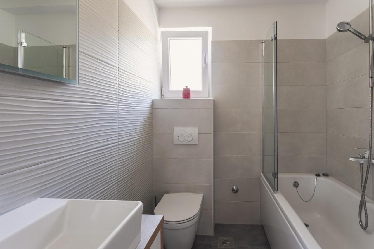 Center Apartment Golden Ray Bol Dış mekan fotoğraf