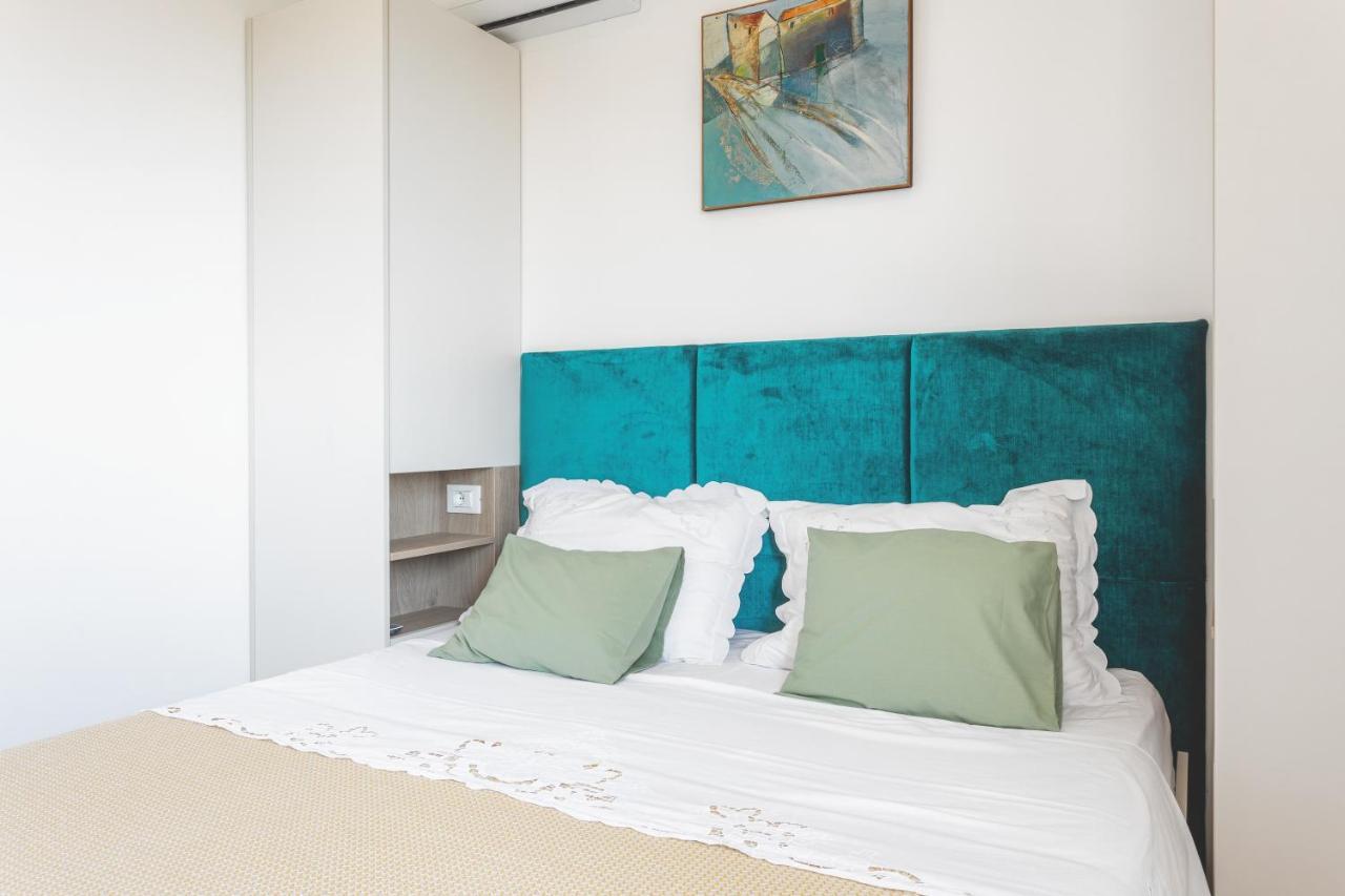 Center Apartment Golden Ray Bol Dış mekan fotoğraf
